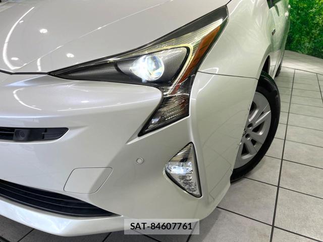 Toyota PRIUS 2016-11 8004805-11