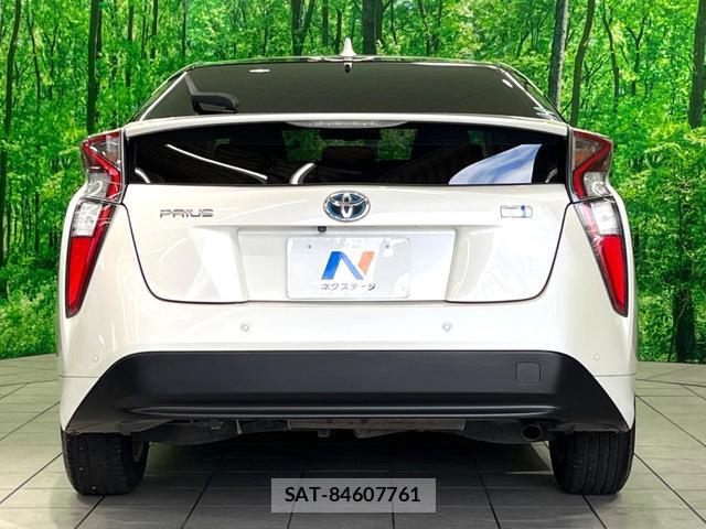 Toyota PRIUS 2016-11 8004805-14