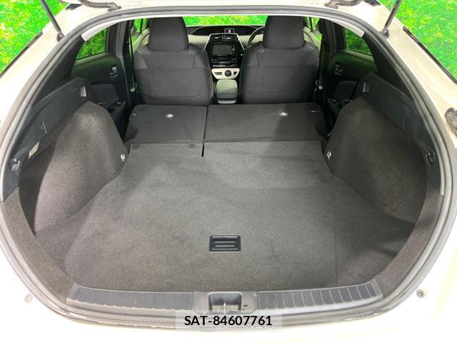 Toyota PRIUS 2016-11 8004805-9