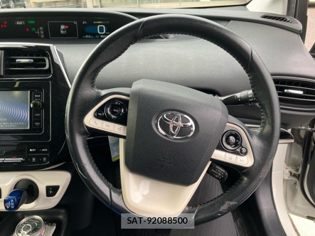 Toyota PRIUS 2015-12 8005194-10