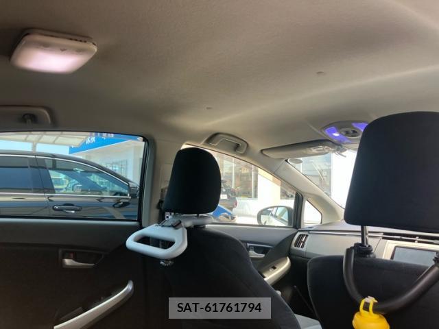 Toyota PRIUS 2013-06 8005217-9