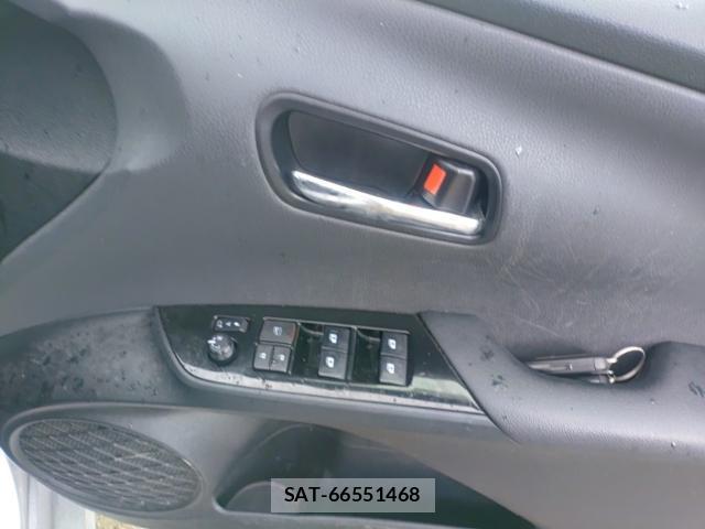 Toyota PRIUS 2018-03 8005606-13