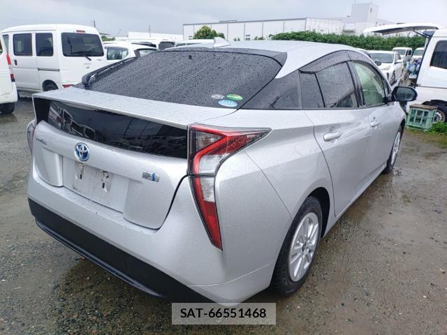 Toyota PRIUS 2018-03 8005606-4