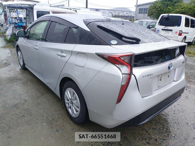 Toyota PRIUS 2018-03 8005606-5