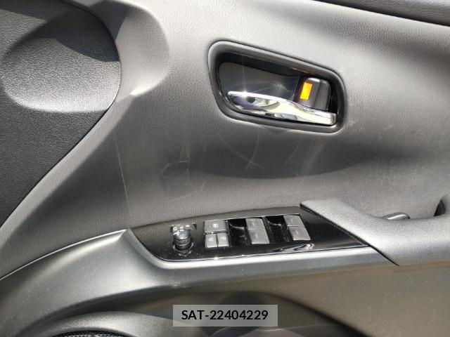 Toyota PRIUS 2019-07 8005608-13