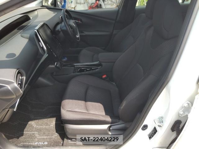 Toyota PRIUS 2019-07 8005608-15