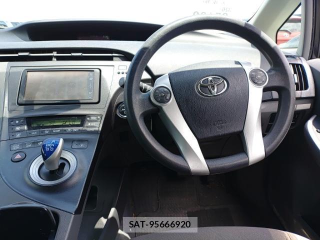 Toyota PRIUS 2011-07 8005677-2