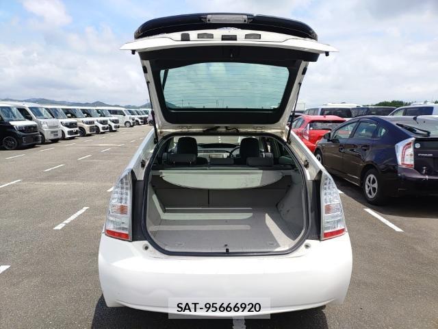 Toyota PRIUS 2011-07 8005677-7
