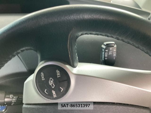 Toyota PRIUS 2012-07 8006129-16
