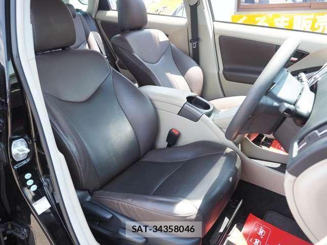 Toyota PRIUS 2013-10 8006427-3