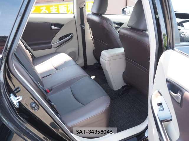 Toyota PRIUS 2013-10 8006427-4