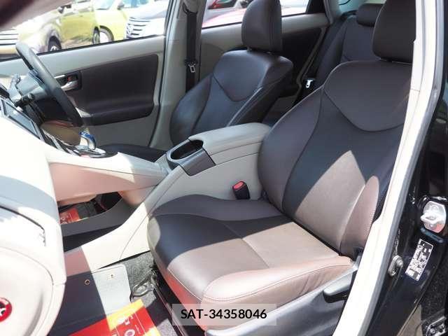 Toyota PRIUS 2013-10 8006427-9