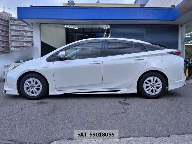 Toyota PRIUS 2016-01 8006694-9