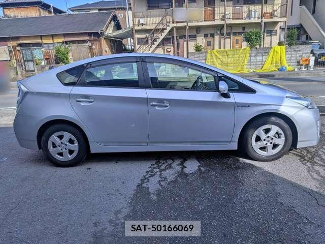 Toyota PRIUS 2010-01 8006695-14