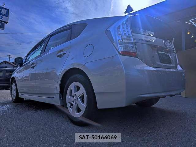 Toyota PRIUS 2010-01 8006695-17