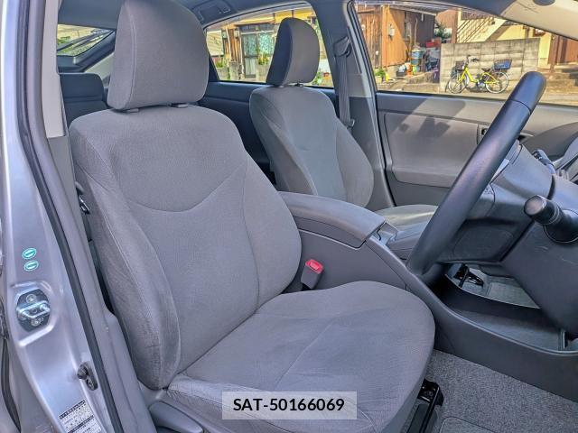 Toyota PRIUS 2010-01 8006695-2
