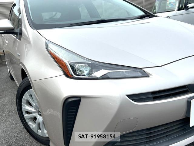 Toyota PRIUS 2019-04 8007687-11