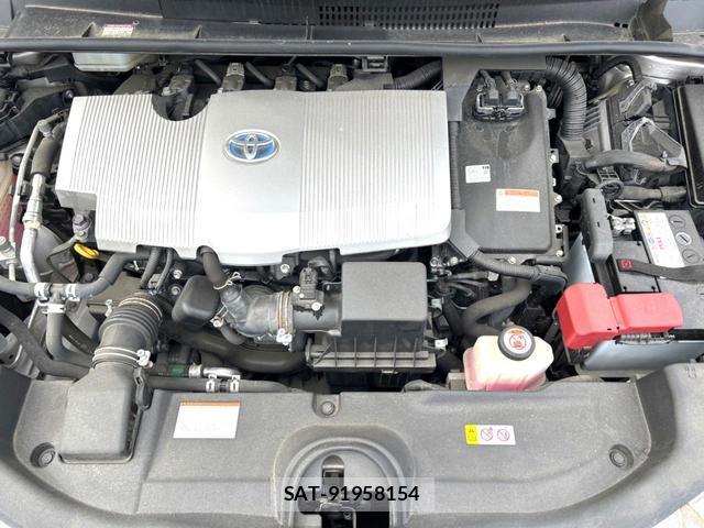 Toyota PRIUS 2019-04 8007687-17