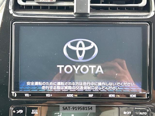 Toyota PRIUS 2019-04 8007687-2