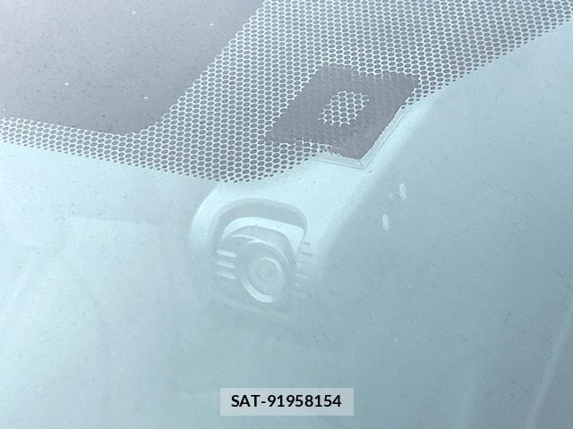 Toyota PRIUS 2019-04 8007687-5