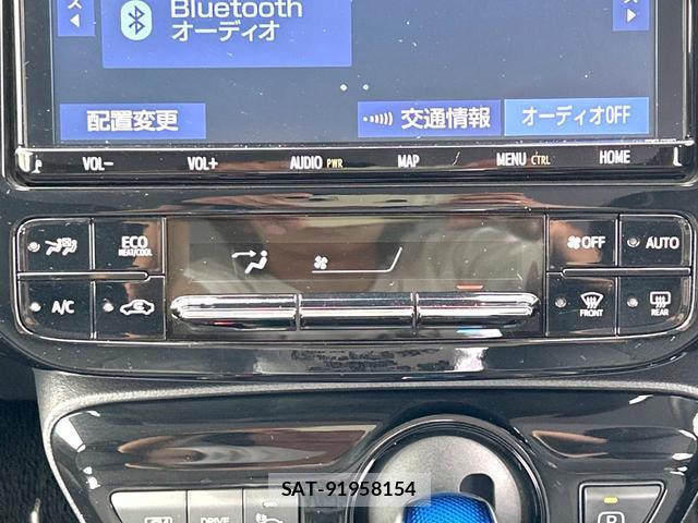 Toyota PRIUS 2019-04 8007687-6