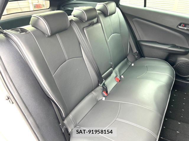 Toyota PRIUS 2019-04 8007687-8