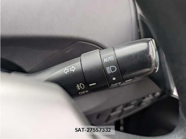 Toyota PRIUS 2013-10 8007959-14