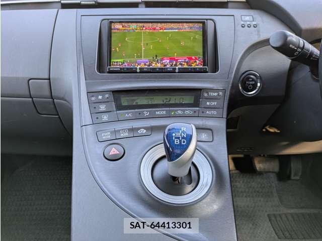 Toyota PRIUS 2009-06 8007964-17