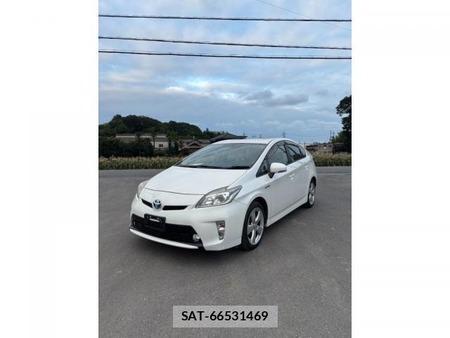 Toyota PRIUS 2014-03 8008226-4