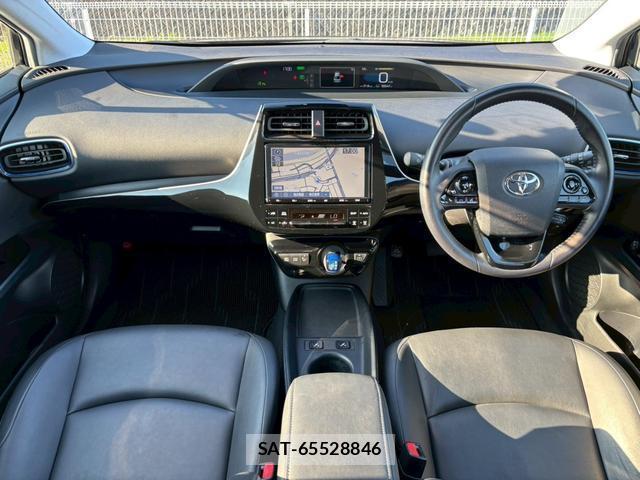 Toyota PRIUS 2020-05 8008474-1