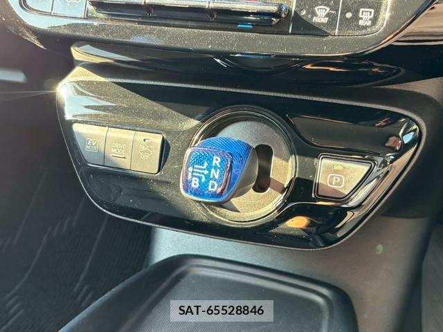 Toyota PRIUS 2020-05 8008474-12