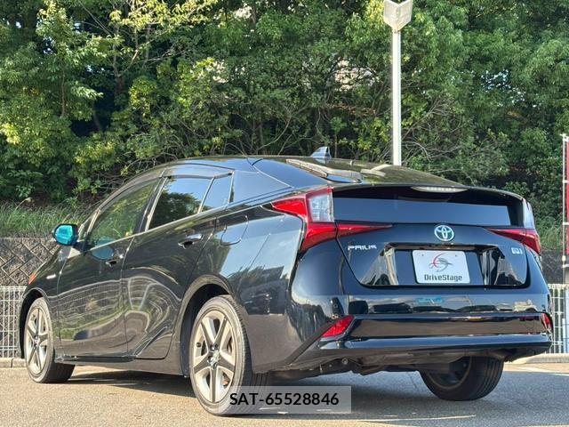 Toyota PRIUS 2020-05 8008474-4