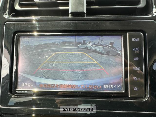 Toyota PRIUS 2018-01 8008510-10