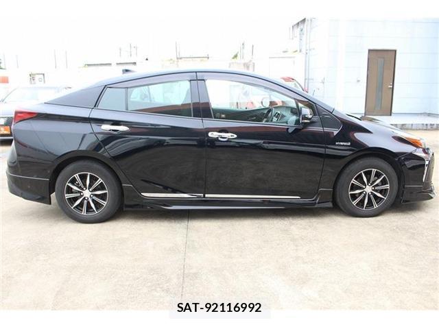 Toyota PRIUS 2020-03 8008639-13