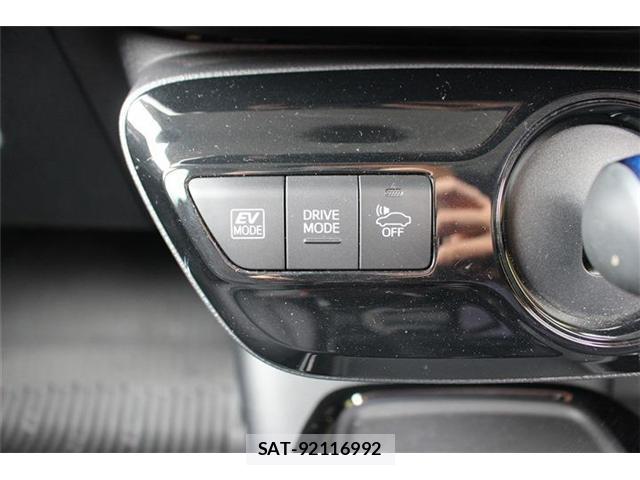 Toyota PRIUS 2020-03 8008639-4