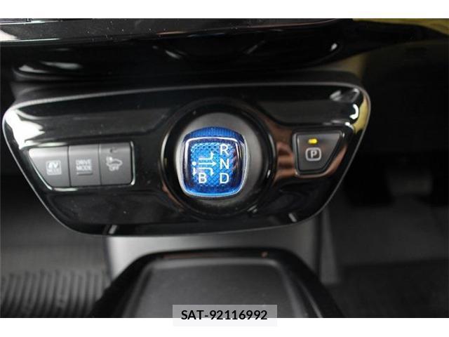 Toyota PRIUS 2020-03 8008639-5
