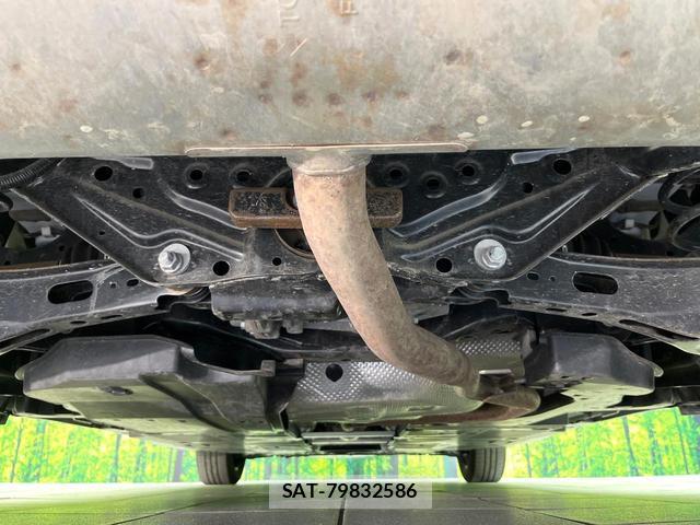 Toyota PRIUS 2024-04 8008711-18