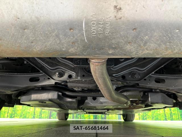 Toyota PRIUS 2023-07 8008713-18