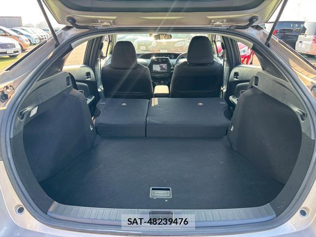Toyota PRIUS 2019-01 8008805-11