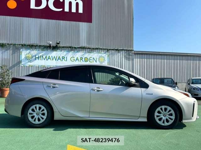 Toyota PRIUS 2019-01 8008805-17