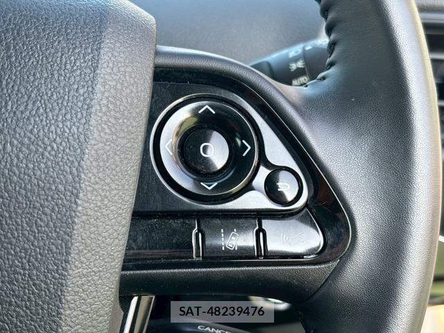 Toyota PRIUS 2019-01 8008805-6