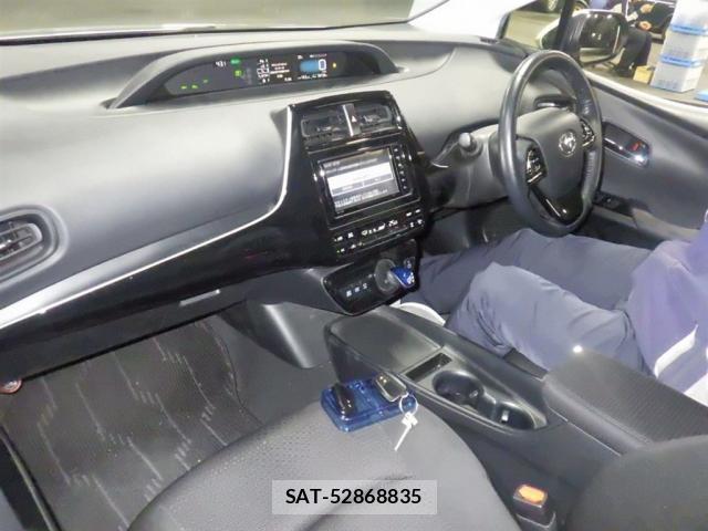 Toyota PRIUS 2020-11 8008845-2
