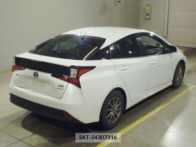 Toyota PRIUS 2021-06 8009336-4