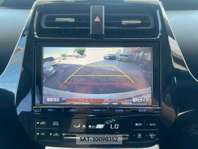 Toyota PRIUS 2016-01 8010342-11