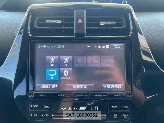 Toyota PRIUS 2016-01 8010342-12