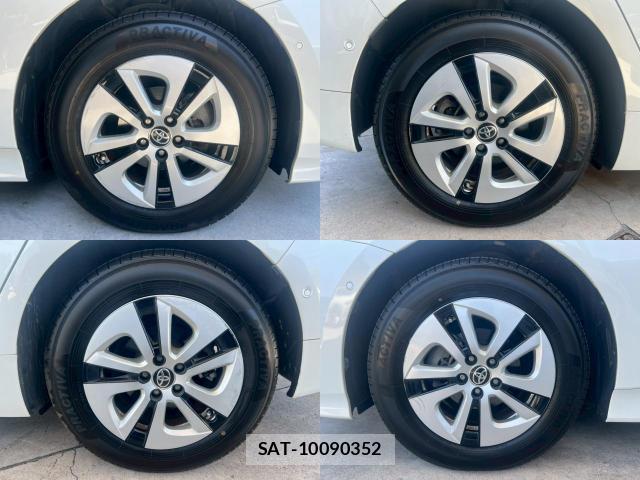 Toyota PRIUS 2016-01 8010342-17