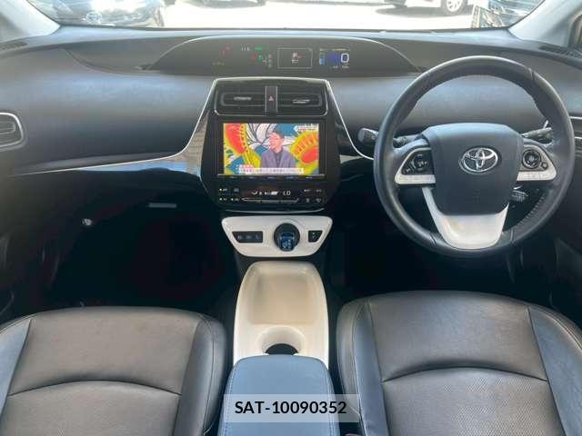 Toyota PRIUS 2016-01 8010342-4