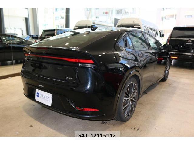 Toyota PRIUS 2023-07 8010462-1