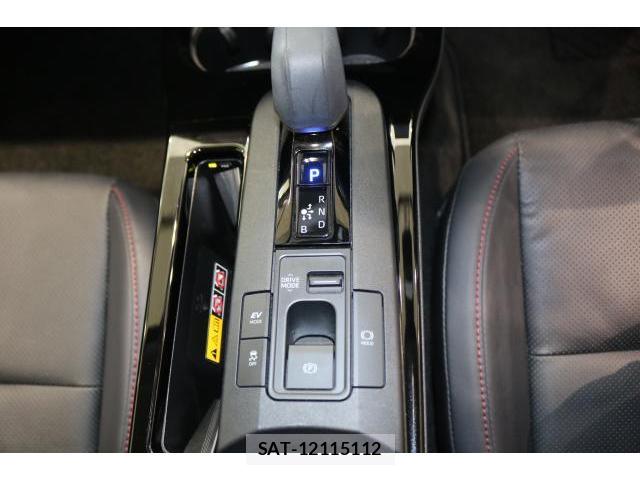 Toyota PRIUS 2023-07 8010462-15