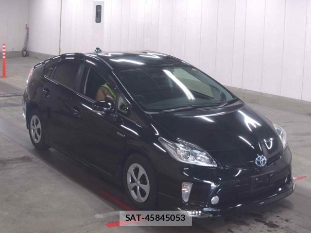 Toyota PRIUS 2015-03 8010482-0